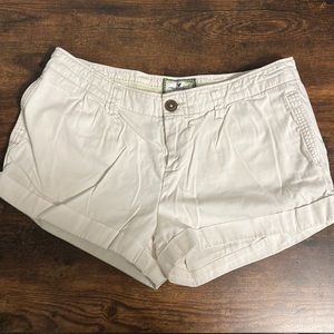 ⭐️3 for $10⭐️ American Eagle shorts